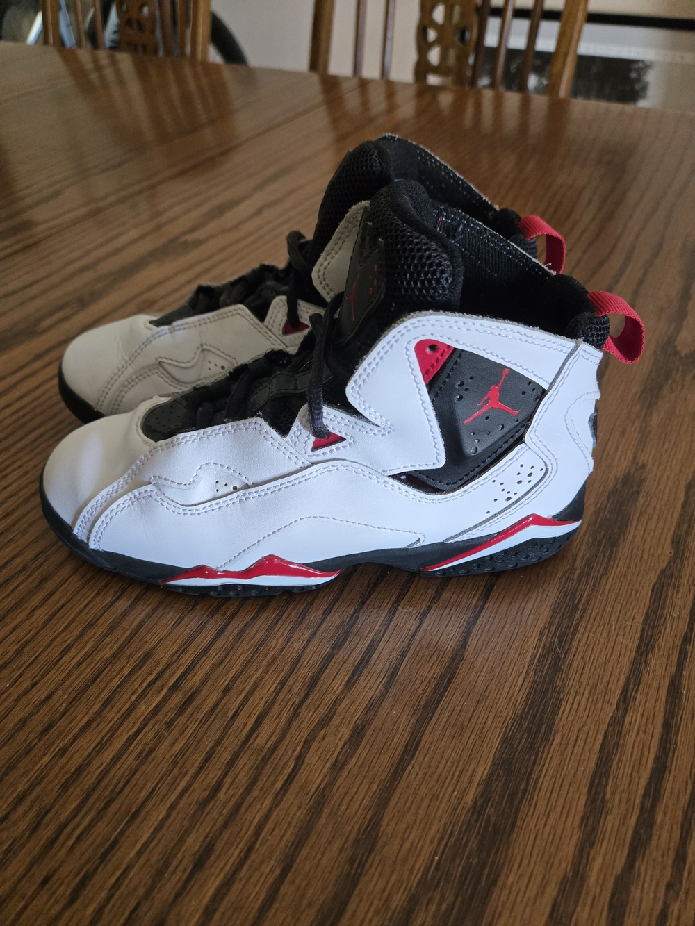 Air Jordan True Flight PS 'Cardinal' 343796-100 White/Red/Black Size 2Y
